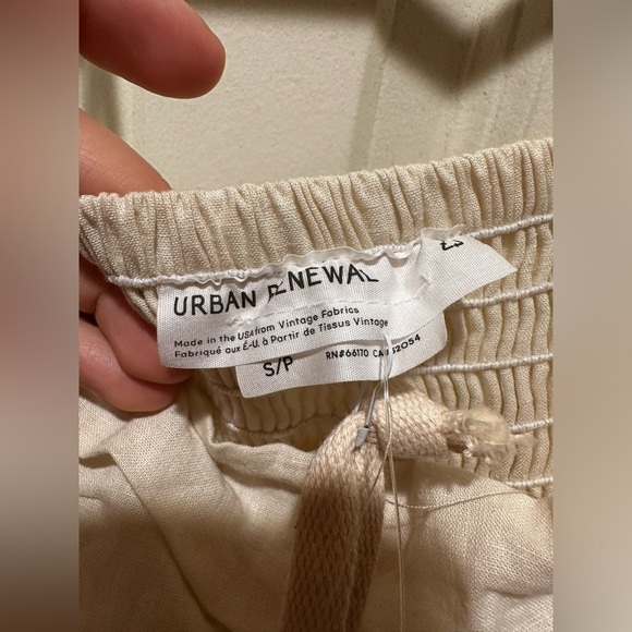 NWT Urban Renewal EcoLinen Tie Shoulder Ruched Babydoll Cream , size S - Picture 4 of 12